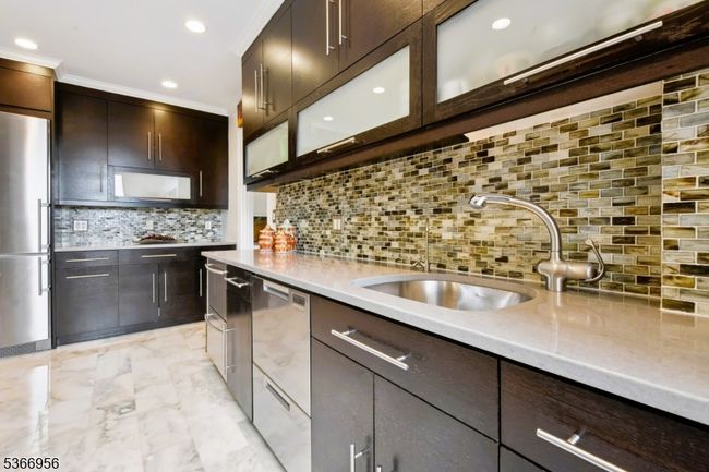 APT-6B - 375 Mount Prospect Ave, Townhouse with 3 bedrooms, 2 bathrooms and null parking in Newark NJ | Image 10