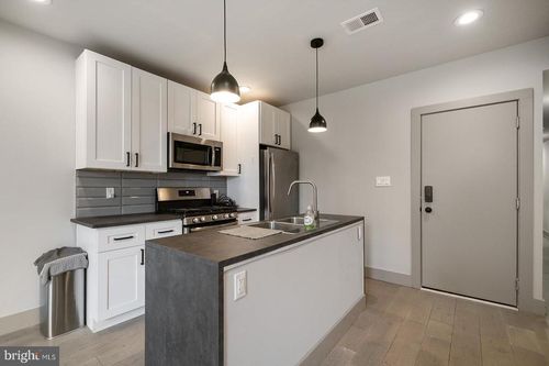 b-3339 Ridge Avenue, PHILADELPHIA, PA, 19132 | Card Image