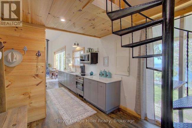 84841 Shamrock Beach Rd, House other with 4 bedrooms, 2 bathrooms and 2 parking in Goderich ON | Image 5