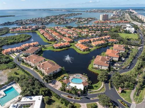 18 Jefferson Ct S, St Petersburg, FL, 33711-5119 | Card Image