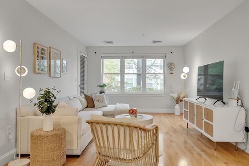 unit-103-318 Rindge Ave, Cambridge, MA, 02140-3149 | Card Image