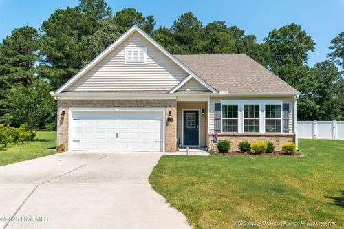 4306 Nine Iron Dr, Ayden, NC, 28513-5400 | Card Image