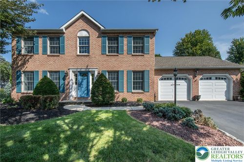 4940 Matts Dr, Bethlehem, PA, 18017-8439 | Card Image