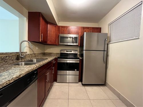 apt-304-3700 21st St, Lauderdale Lakes, FL, 33311-3101 | Card Image