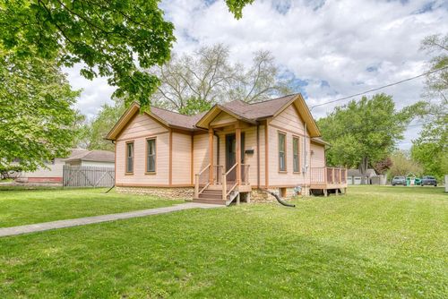 826 W Walworth Avenue, Whitewater, WI, 53190 | Card Image