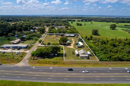 11846 Prairie Hill Dr, Hearne, TX, 77859-4270 | Card Image