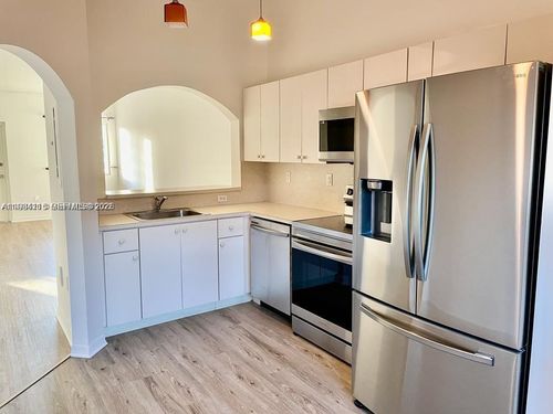 203-975 Ne 33rd Ter, Homestead, FL, 33033-5383 | Card Image