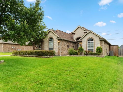 1009 Ethan Dr, Greenville, TX, 75402-7717 | Card Image