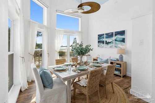 520 Parish Blvd, Mary Esther, FL, 32569-1478 | Card Image