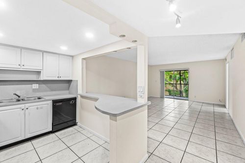 242-253 S Cypress Road, Pompano Beach, FL, 33060 | Card Image
