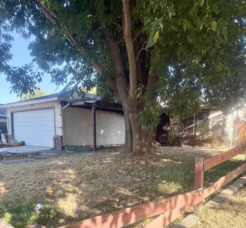 170 Yosemite Drive, Tracy, CA, 95376 | Card Image