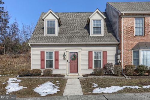 110 S Timber Ct, HARRISBURG, PA, 17110-3944 | Card Image