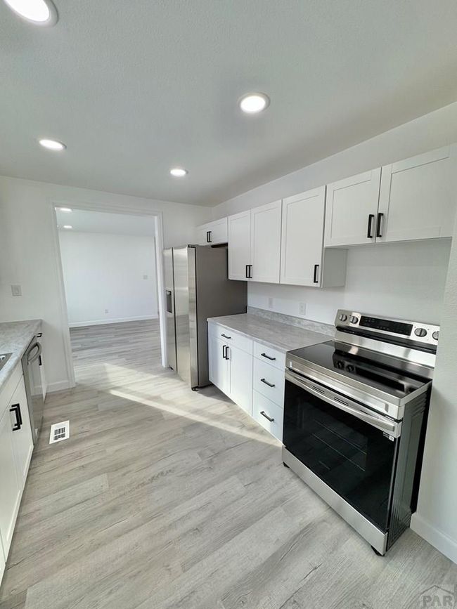 433 Grove Ave, House other with 5 bedrooms, 2 bathrooms and 2 parking in Las Animas CO | Image 8