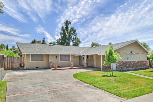 6616 Pepperwood Way, Carmichael, CA, 95608-0622 | Card Image
