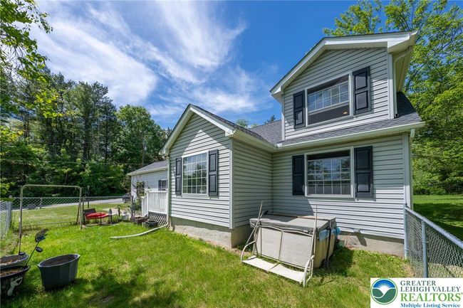 7112 Howell Ter, House other with 4 bedrooms, 2 bathrooms and null parking in Stroudsburg PA | Image 26