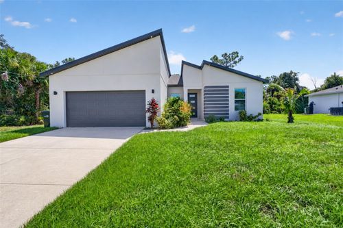 5663 Greenhouse Ave, NORTH PORT, FL, 34288-9216 | Card Image