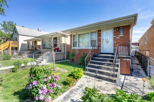 3237 W 38th Pl, Chicago, IL, 60632-2706 | Card Image