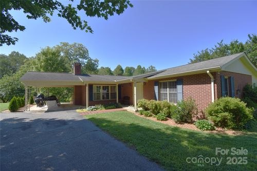 141 Azalea Dr, Connelly Springs, NC, 28612-8903 | Card Image