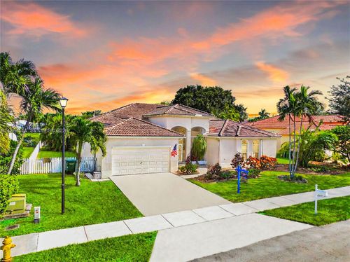 2835 Fairways Dr, Homestead, FL, 33035-1177 | Card Image
