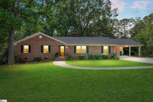 201 Randy Dr, Taylors, SC, 29687-4840 | Card Image