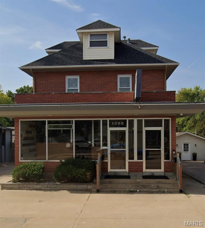 1055 1st Capitol Dr, Saint Charles, MO 63301-2735