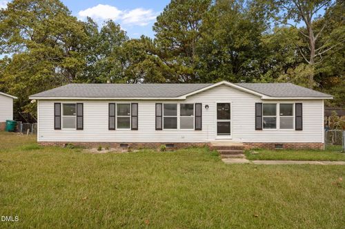 384 Jamestown Dr, Spring Lake, NC, 28390-7418 | Card Image