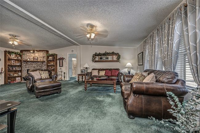 25209 E County Road 1730, House other with 4 bedrooms, 3 bathrooms and null parking in Elmore City OK | Image 13