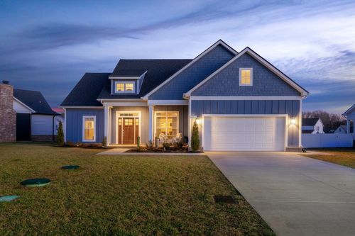 10111 Crookedhorn Ct, Bell Buckle, TN, 37020-3006 | Card Image