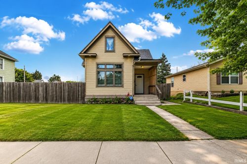 929 E Berry St, Fort Wayne, IN, 46803-3907 | Card Image