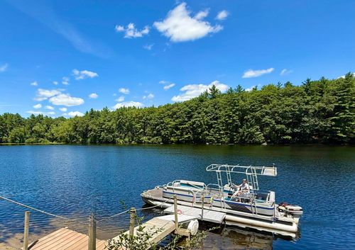 13 Ferry Rd, Bow, NH, 03304-3330 | Card Image