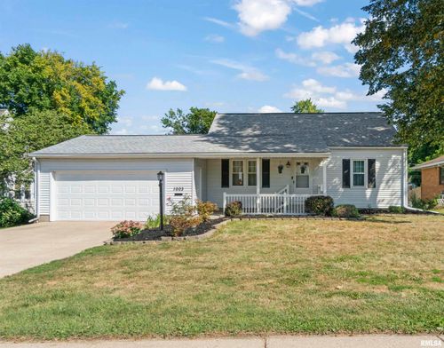 1003 Walnut St, Washington, IL, 61571-2808 | Card Image