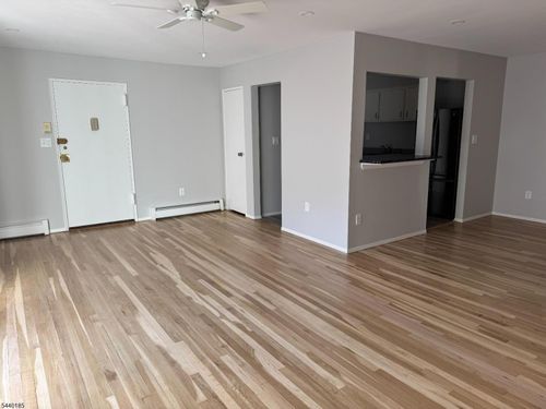 6-292 Hoover Ave, Bloomfield, NJ, 07003-3944 | Card Image