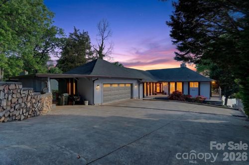 8611 Island Point Rd, Charlotte, NC, 28278-6900 | Card Image