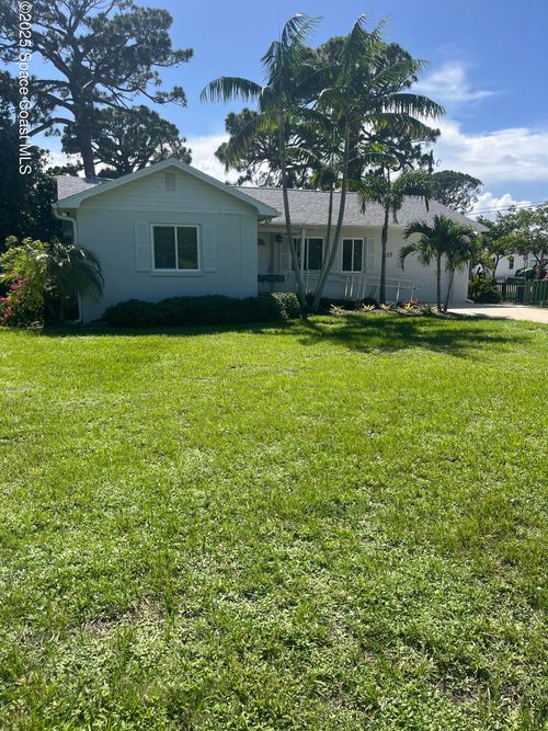 925 S Tropical Trl, Merritt Island, FL, 32952-5041 | Card Image