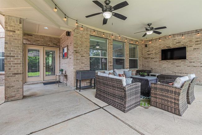 There is plenty of room for an outdoor kitchen, a dining set to eat al fresco, or just relax in the shade on a hot Texas summer day! | Image 37