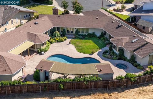 738 Mandarin Ln, Walnut Creek, CA, 94598-1708 | Card Image