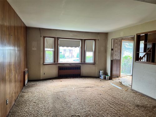 29 West Ave, Hicksville, NY, 11801-4619 | Card Image