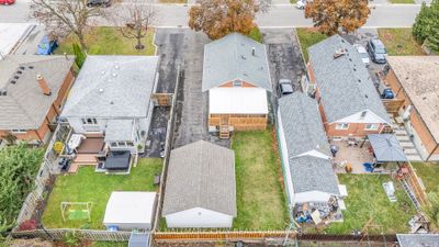 912 10 Th St, House other with 1 bedrooms, 1 bathrooms and 5 parking in Mississauga ON | Image 3