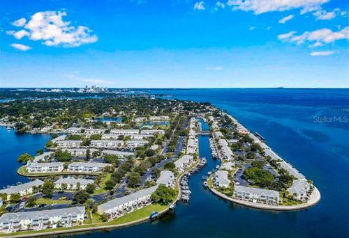 apt-a-5245 Coquina Key Dr Se, ST PETERSBURG, FL, 33705-6333 | Card Image