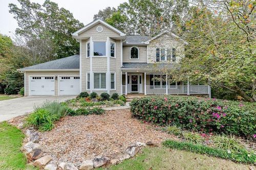 6655 Lake Run Dr, Flowery Branch, GA, 30542-3886 | Card Image
