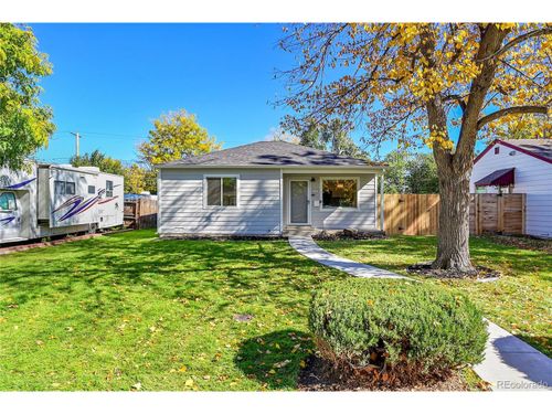 936 Yates St, Denver, CO, 80204-2837 | Card Image