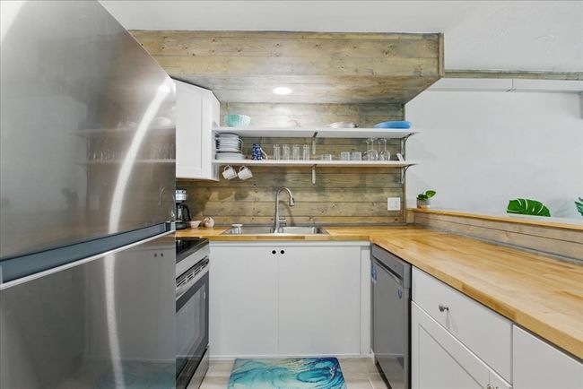 511 1 St St, Townhouse with 2 bedrooms, 2 bathrooms and null parking in CEDAR KEY FL | Image 21