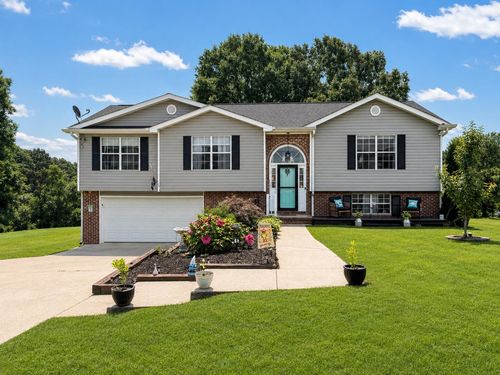 8618 Brookshadow Dr, Hixson, TN, 37343-6224 | Card Image