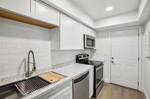 unit-b-2906 Lichen Ln, CLEARWATER, FL, 33760-1534 | Card Image