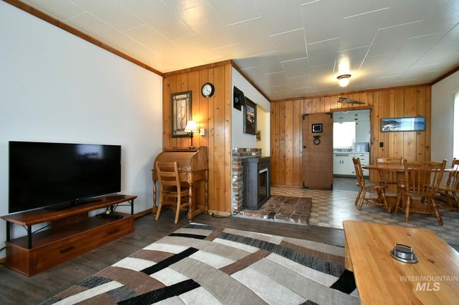5513 Highway 95, Home with 6 bedrooms, 3 bathrooms and 6 parking in Potlatch ID | Image 6