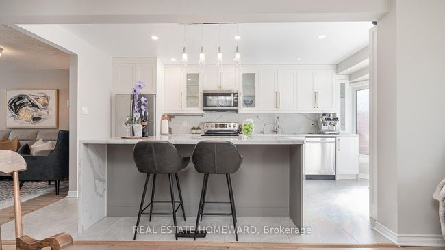 81 Hadden Cres, House other with 3 bedrooms, 3 bathrooms and 2 parking in Barrie ON | Image 5