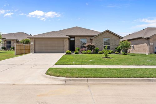 217 Angelina Ct, Azle, TX, 76020-1690 | Card Image