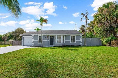 640 Foresteria Dr, West Palm Beach, FL, 33403-3216 | Card Image