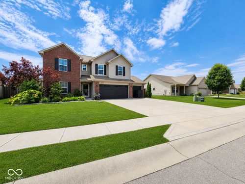 8325 Ballyshannon Drive, Brownsburg, IN, 46112 | Card Image