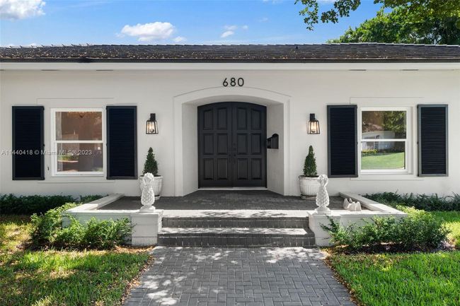 680 Buttonwood Ln, House other with 5 bedrooms, 5 bathrooms and null parking in Miami FL | Image 54
